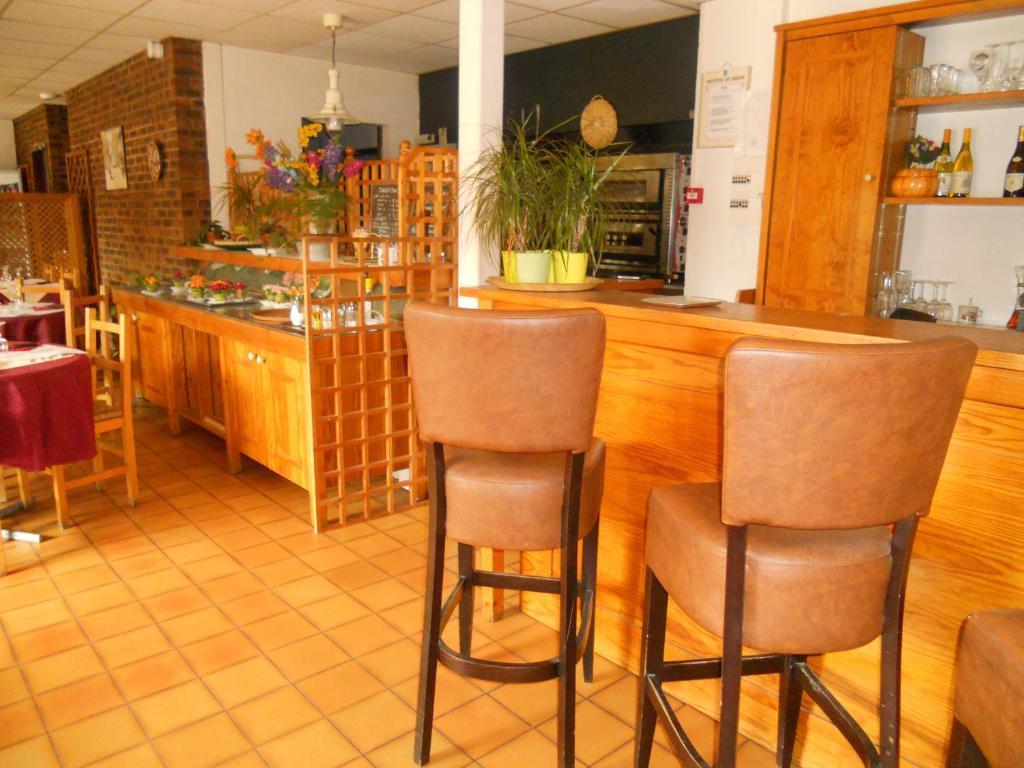 Hotel Le Pressoir - Auxerre Appoigny Luaran gambar