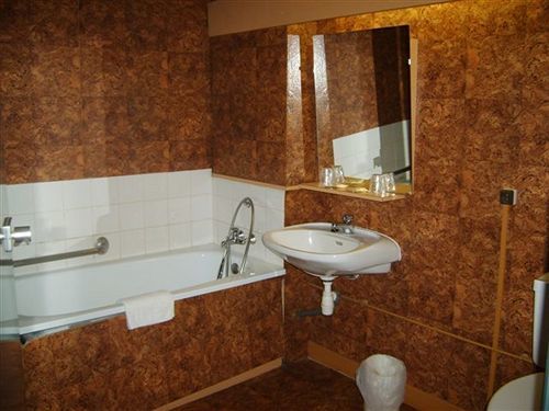 Hotel Le Pressoir - Auxerre Appoigny Luaran gambar